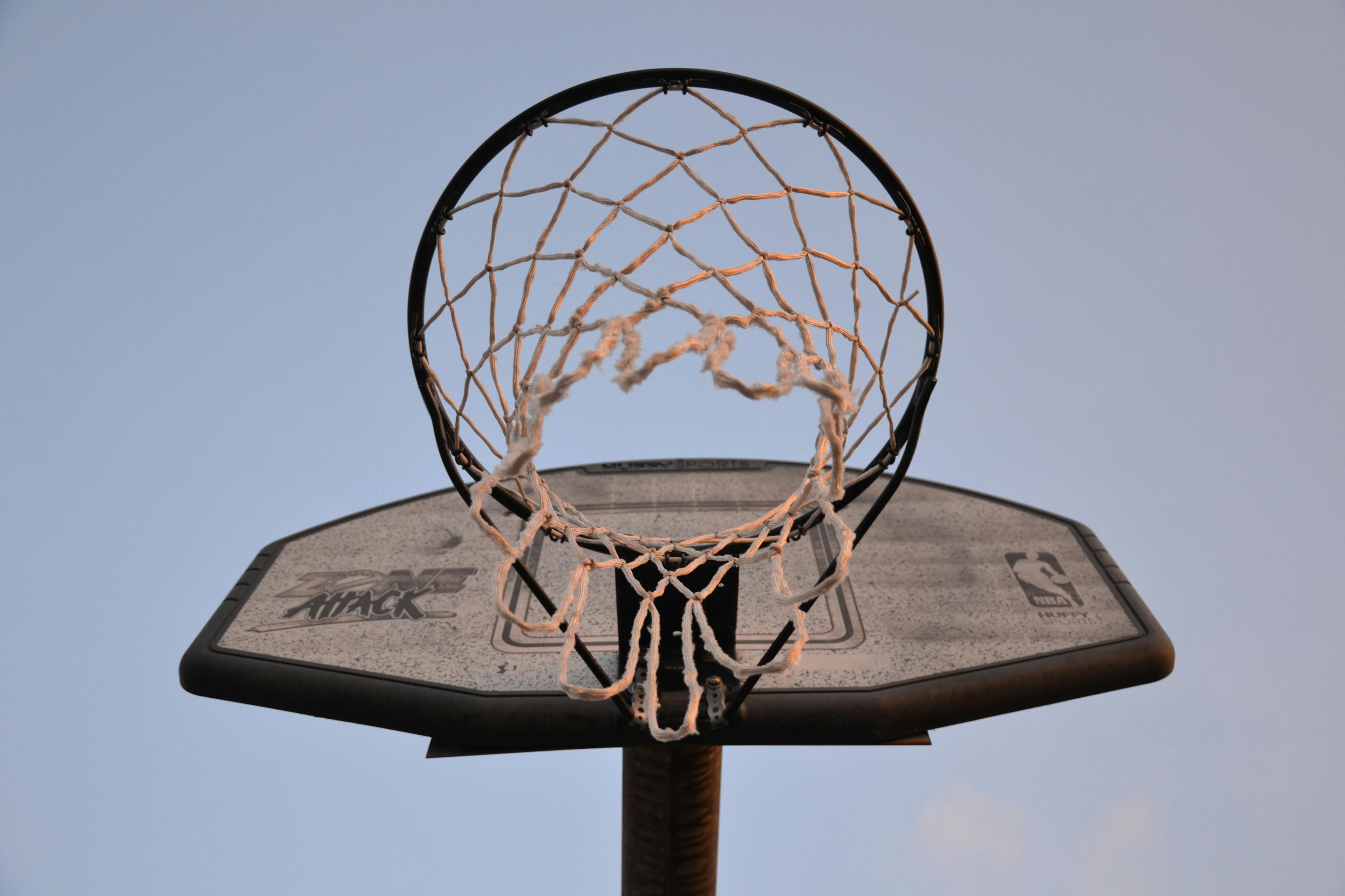 斯伯丁NBA比赛用球，篮球传奇的传承与演绎