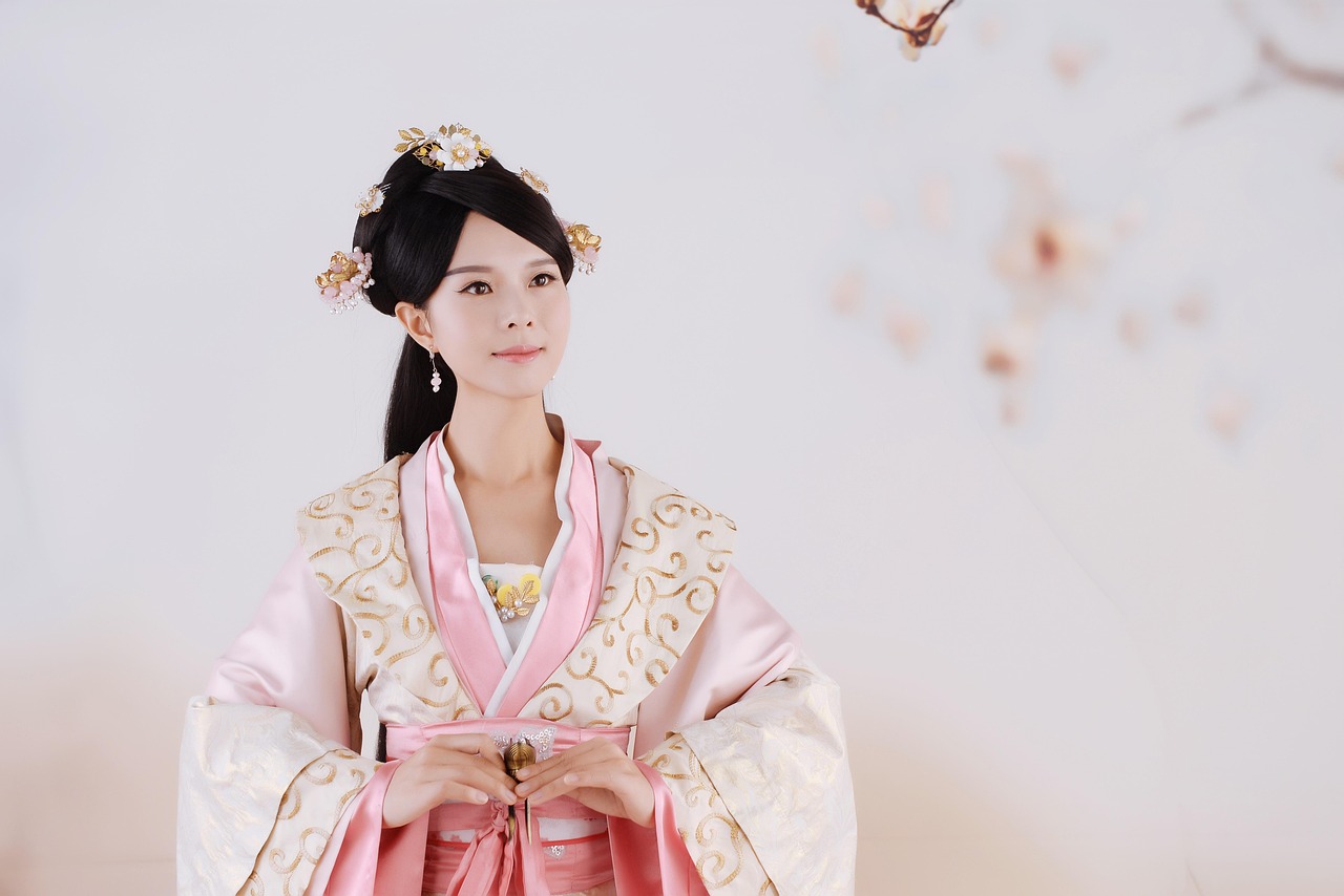 穿越千年风华女尊小说推荐，女尊世界尽展风华（2016年完结）