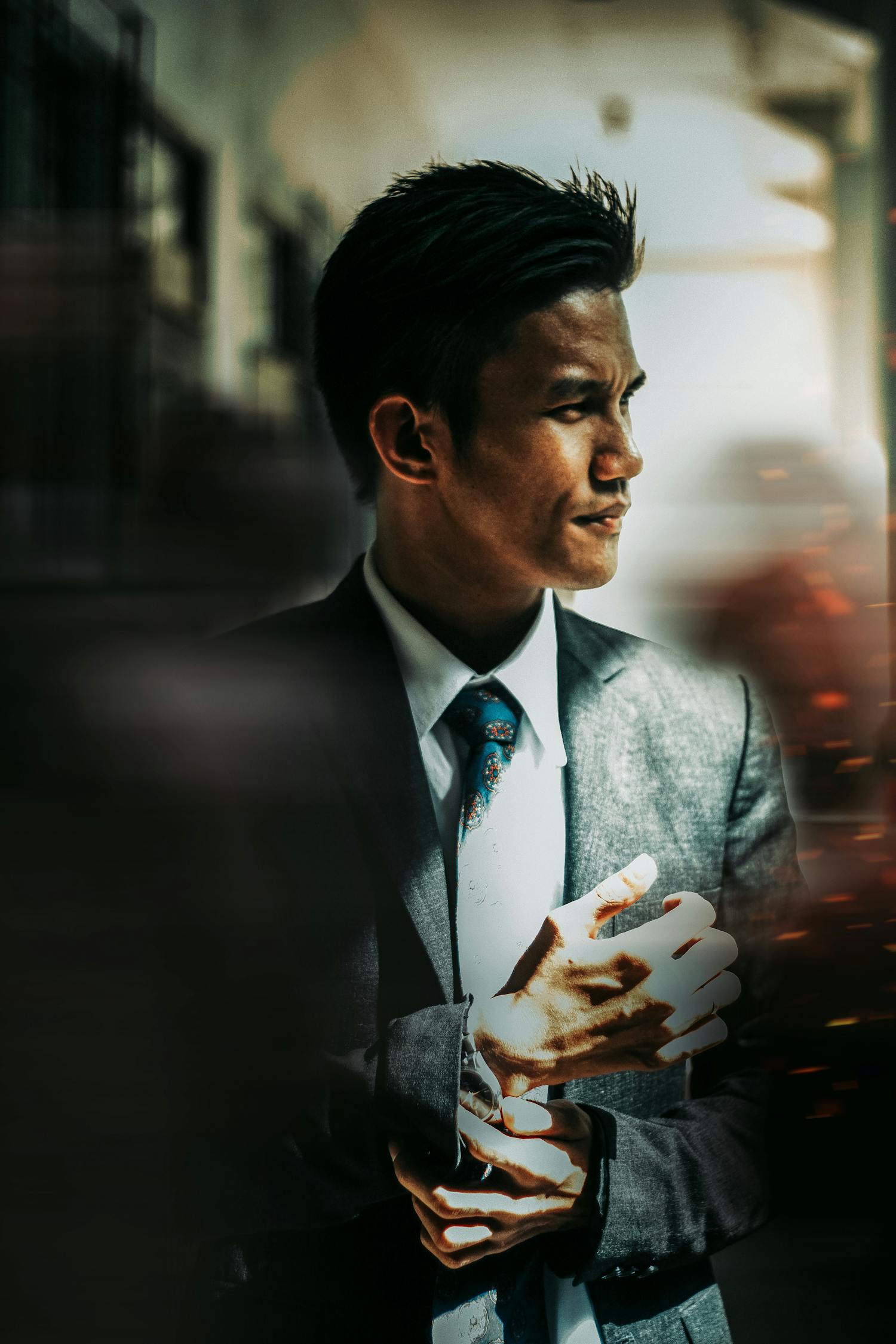 八十年代男演员，塑造经典，传承影视魅力不灭之火